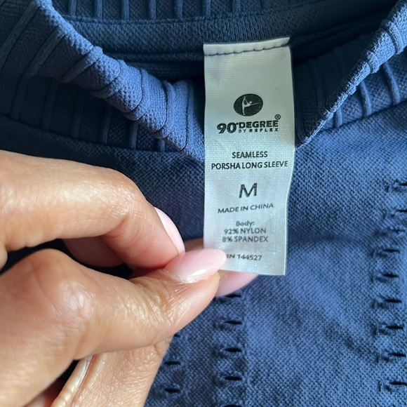 90 Degree by Reflex Sleeveless Porsha Long Sleeve Top - Picture 2 of 8